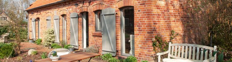 Ferienwohnungen im Garten